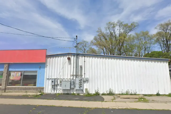 Boost 3900 Division Ave S - 3900 Division Ave S