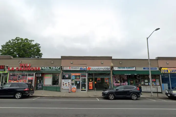 Boost 393 Fulton Ave - 393 Fulton Ave