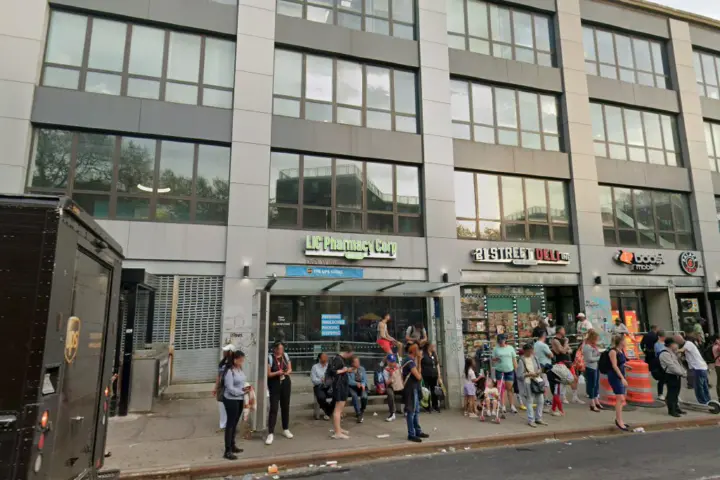 Boost 40-35 21St St - 40-35 21st St