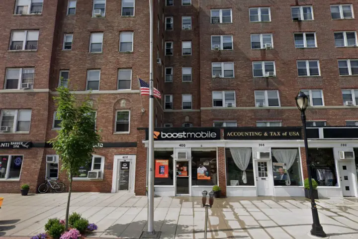 Boost 400 Mamaroneck Ave - 400 Mamaroneck Ave