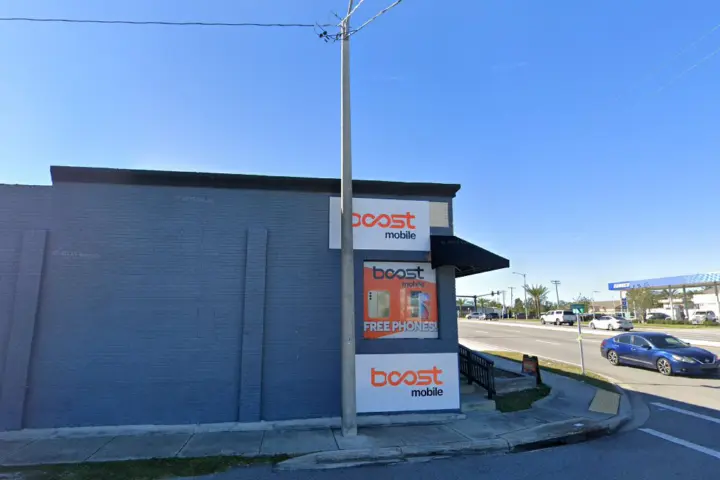 Boost 401 Magnolia Ave - 401 Magnolia Ave