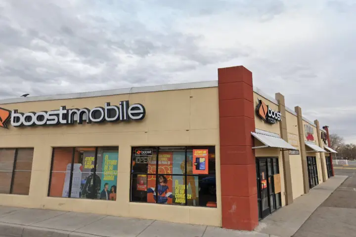 Boost 4010 Central Ave Sw Ste A - 4010 Central Ave SW Ste A