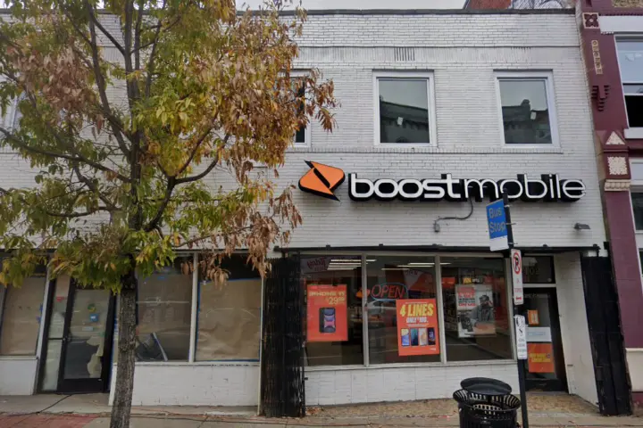 Boost 402 E Ohio Street - 402 E Ohio Street