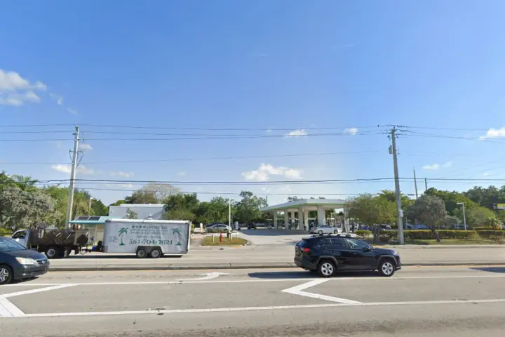 Boost 4064 Forest Hill Blvd - 4064 Forest Hill Blvd