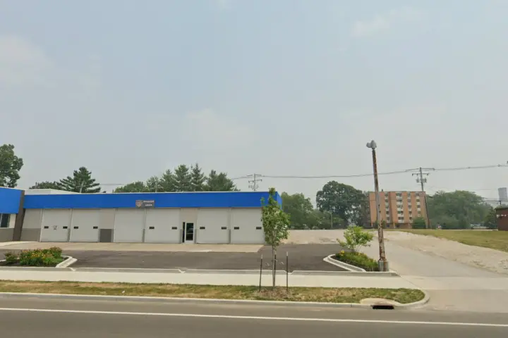 Boost 410 N Vermilion - 410 N Vermilion