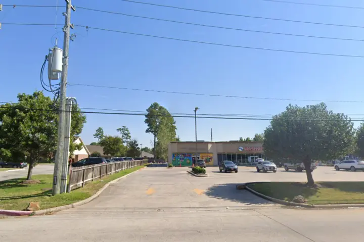 Boost 425 Hollow Tree Ln - 425 Hollow Tree Ln