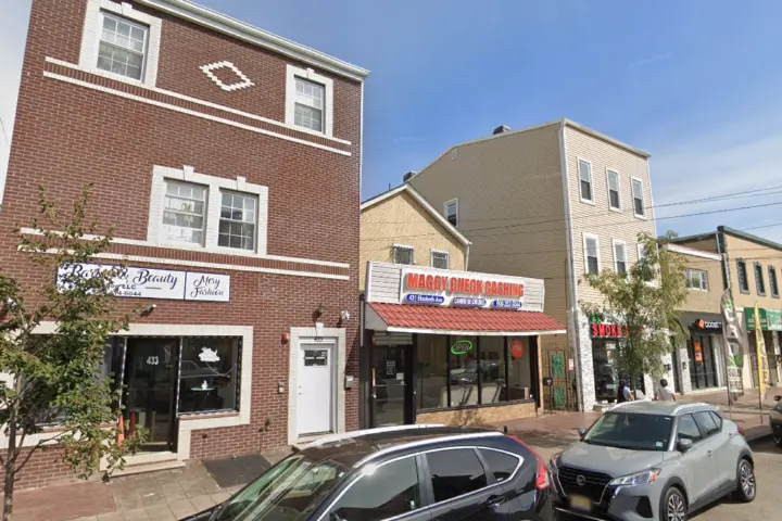 Boost 427 Elizabeth Ave - 427 Elizabeth Ave
