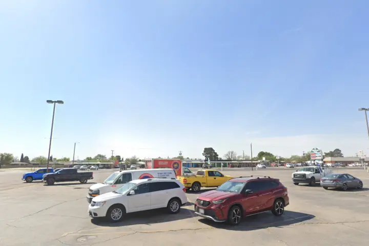 Boost 4310 West Illinois Avenue - 4310 West Illinois Avenue