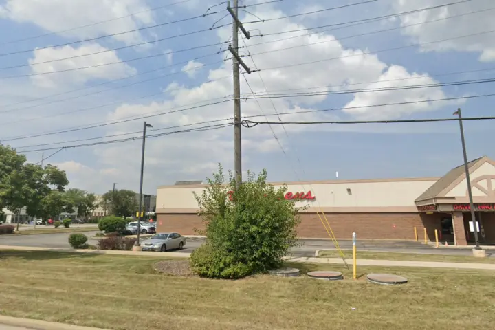 Boost 44 E North Ave - 44 E North Ave