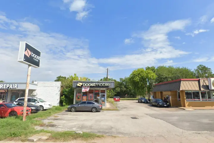 Boost 4412 W Fuqua St - 4412 W Fuqua St