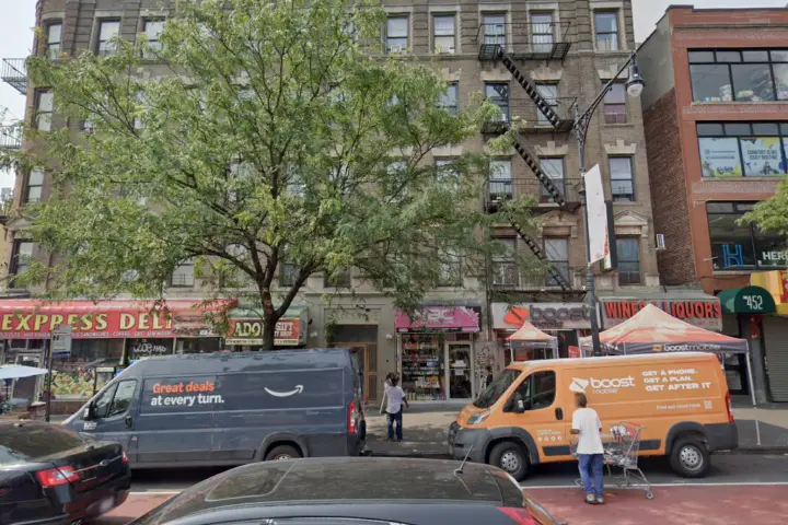 Boost 454B E 149Th Street - 454b E 149th Street