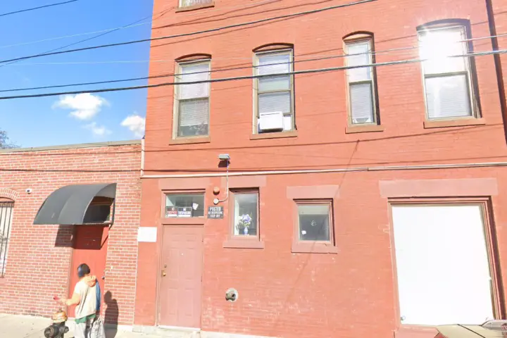Boost 487 Blue Hill Ave - 487 Blue Hill Ave