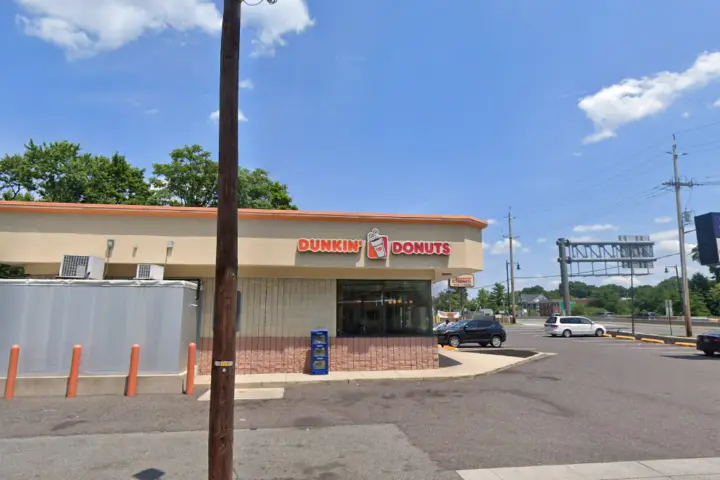 Boost 5 E Crescent Blvd - 5 E Crescent Blvd