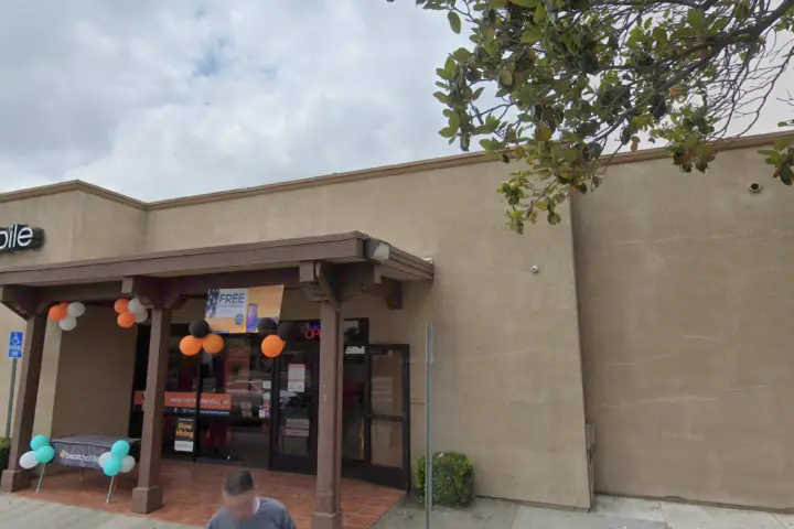 Boost 501 N. Mt Vernon - 501 N. Mt Vernon