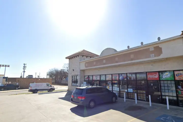 Boost 5016 E Lancaster Ave Suite 104 - 5016 E Lancaster Ave Suite 104