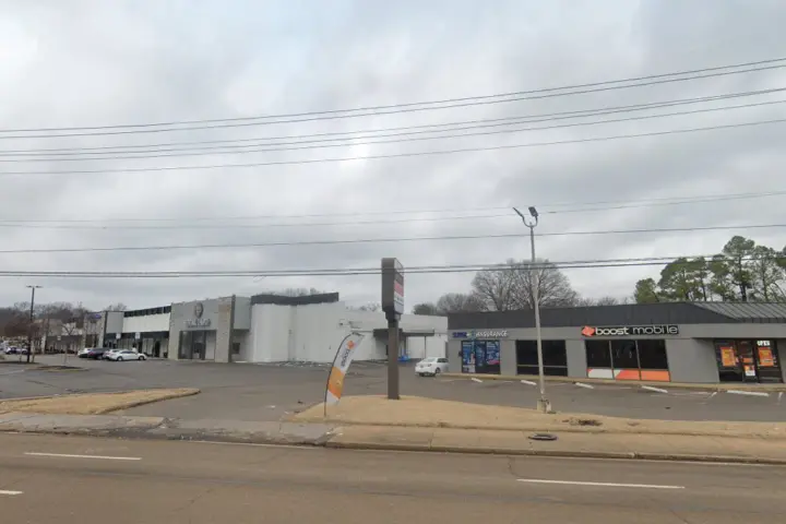 Boost 5040 Summer Ave - 5040 Summer Ave