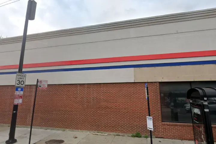 Boost 5545 W North Ave - 5545 W North Ave