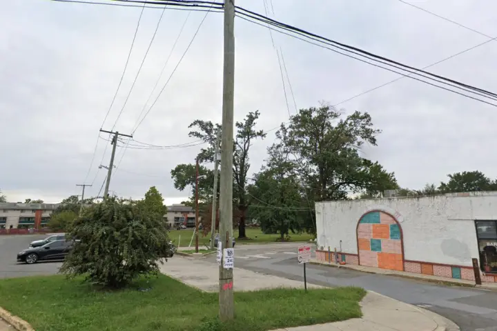 Boost 5608 Kenilworth Ave - 5608 Kenilworth Ave