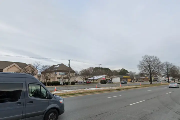 Boost 63 West Mercury Blvd - 63 West Mercury Blvd