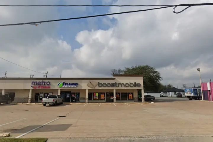 Boost 6511 Airline Drive - 6511 Airline Drive