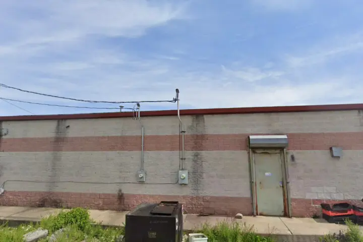 Boost 6630 Broadway Ave - 6630 Broadway Ave