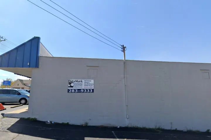 Boost 6700 Dixie Hwy - 6700 Dixie Hwy