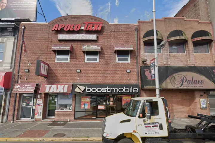 Boost 689 Main Ave - 689 Main Ave
