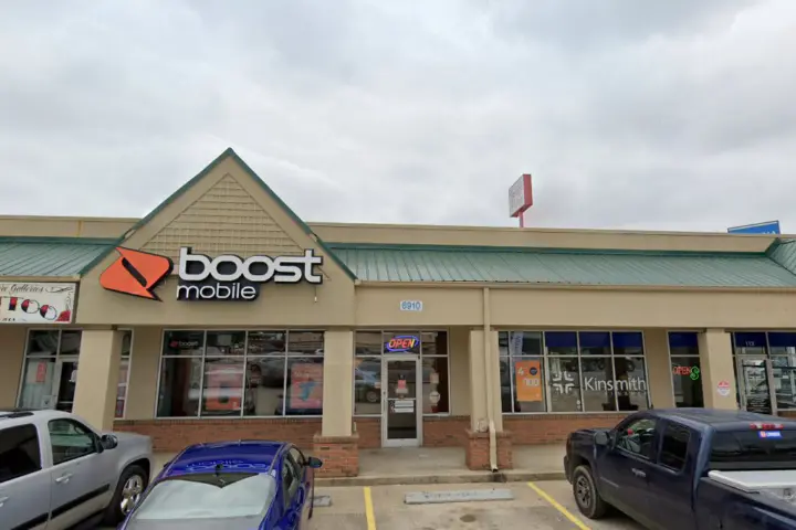 Boost 6910 Shallowford Rd - 6910 Shallowford Rd