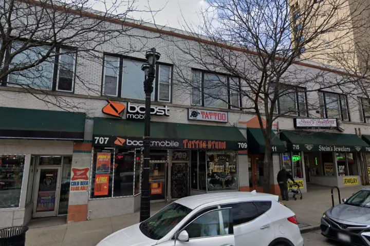 Boost 707 W. Wisconsin Ave. - 707 W. Wisconsin Ave.