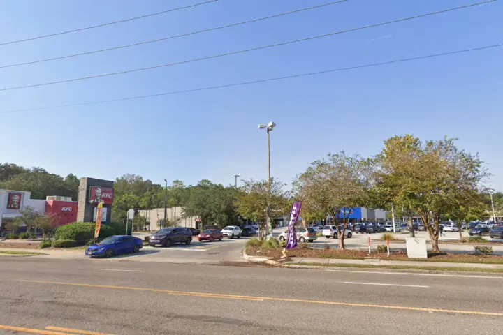 Boost 8011-21 Merrill Rd - 8011-21 Merrill Rd