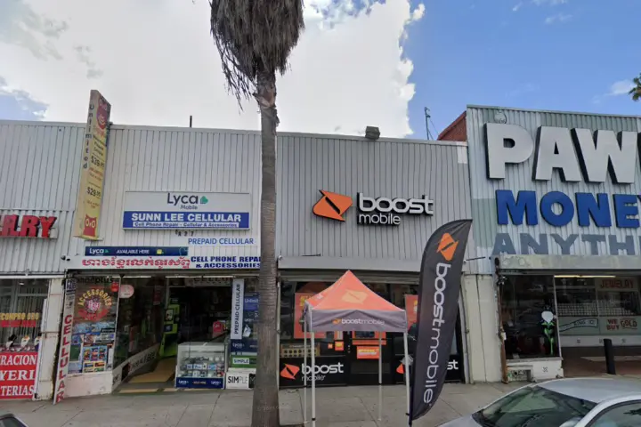 Boost 829 N. Avalon Blvd - 829 N. Avalon Blvd