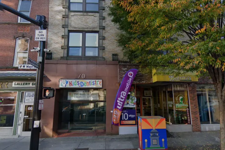 Boost 86 West Main St - 86 West Main St