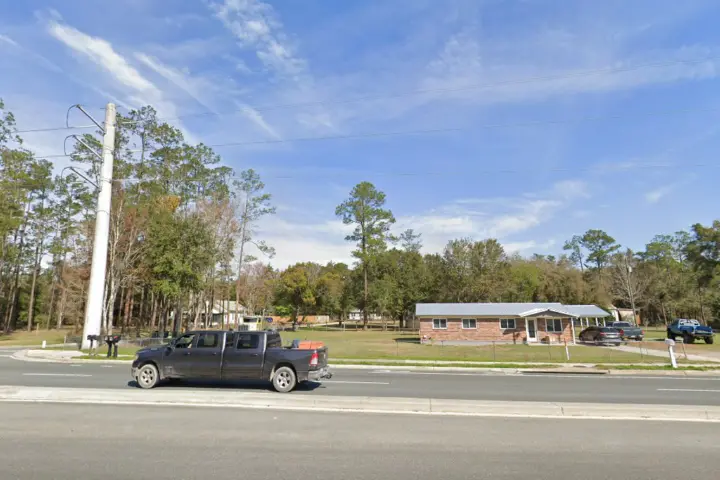 Boost 877 State Rd 20 # B - 877 State Rd 20 # B