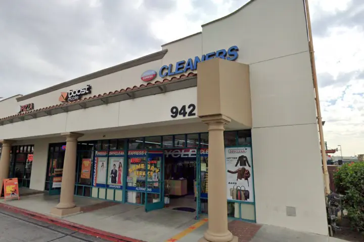 Boost 942 E Arrow Hwy - 942 E Arrow Hwy