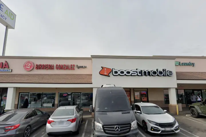 Boost 9934 Sierra Ave - 9934 Sierra Ave