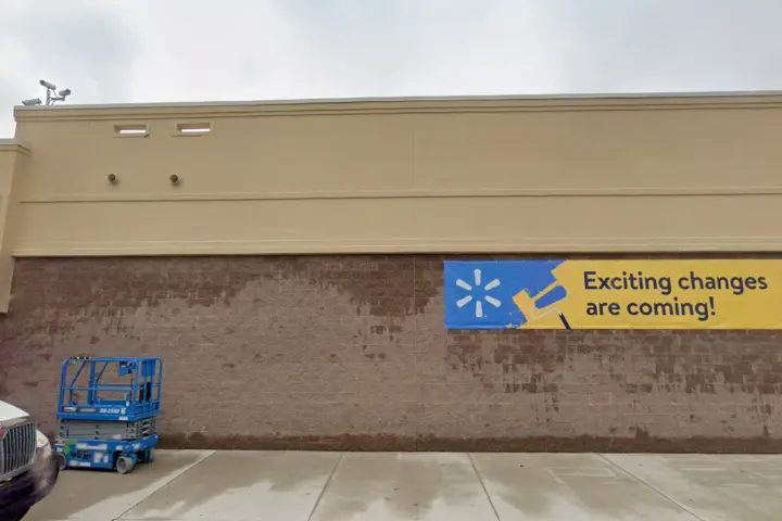Walmart - 1501 US-22 (Boost Mobile)