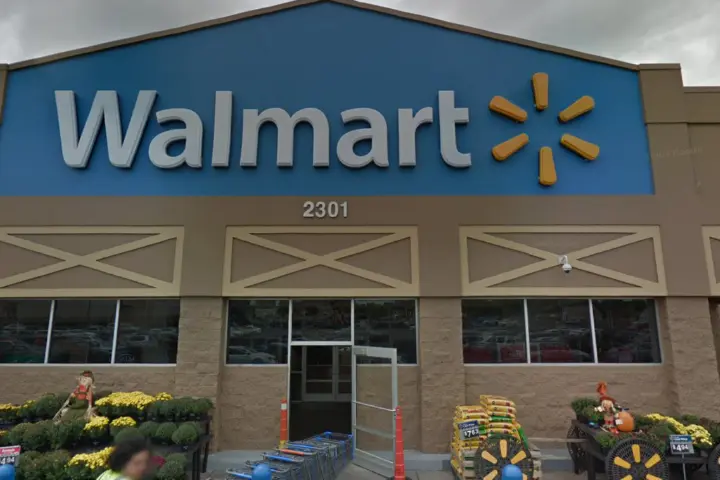 Walmart - 2301 W Wellesley Ave (Boost Mobile)