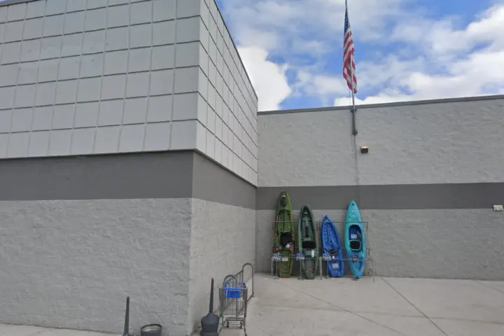 Walmart - 2375 OR-99W (Boost Mobile)