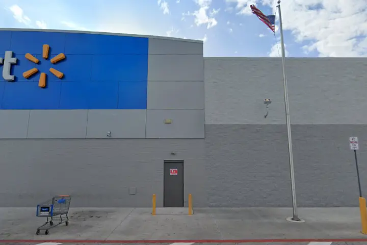 Walmart - 3200 NW 79th St (Boost Mobile)