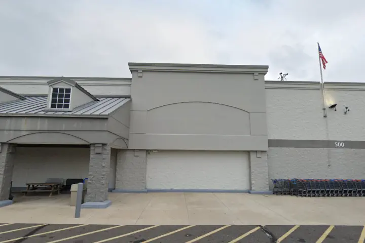 Walmart - 500 NJ-38 (Boost Mobile)