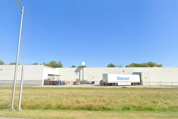 Walmart - 757 W Wolfe St (Boost Mobile)