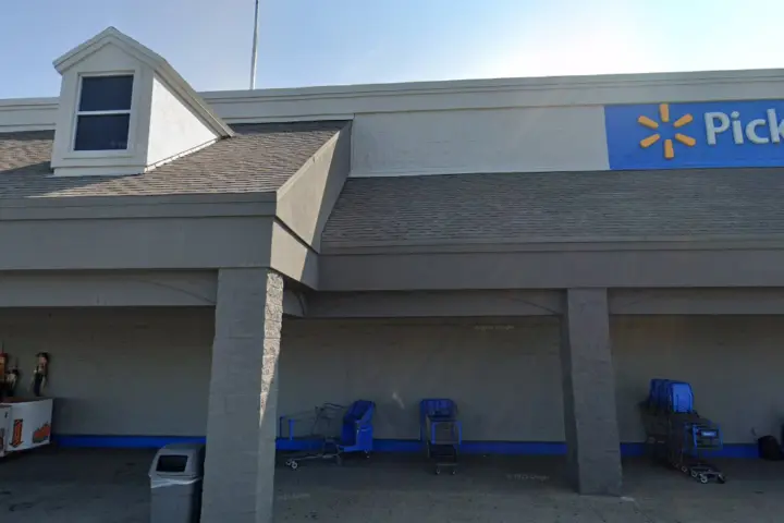 Walmart - 780 Lynnway (Boost Mobile)