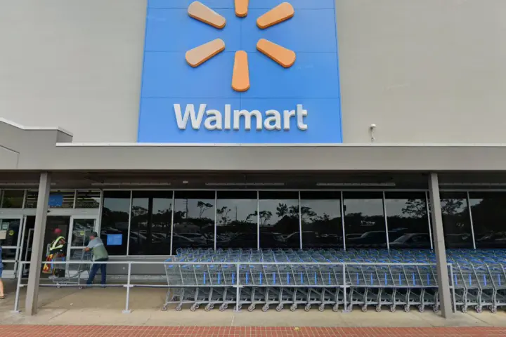 Walmart - 94-595 Kupuohi St (Boost Mobile)