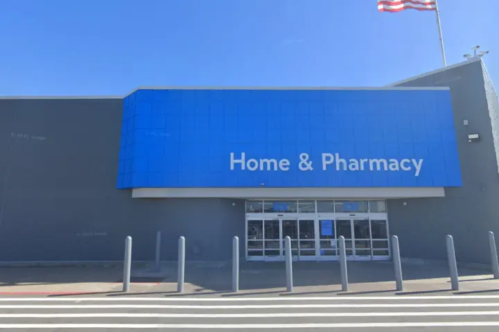 Walmart Supercenter - 1025 Glenwood Dr (Boost Mobile)