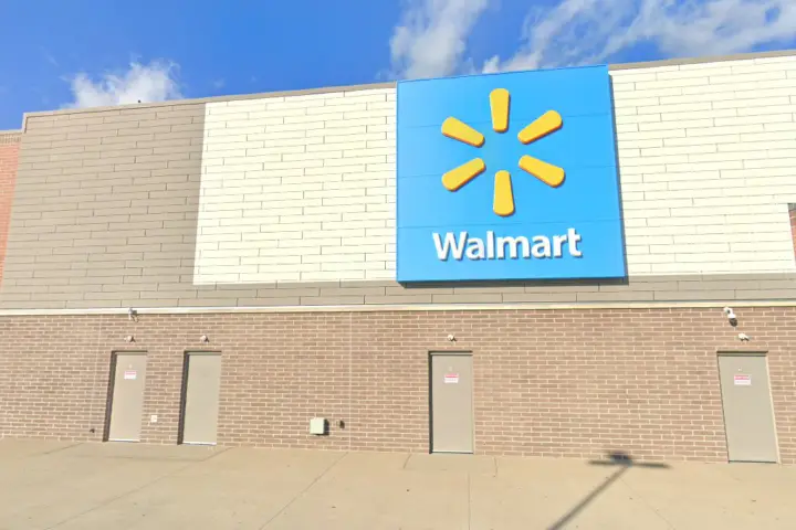 Walmart Supercenter - 1050 W Edgar Rd (Boost Mobile)