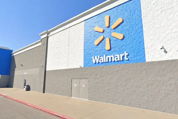 Walmart Supercenter - 10600 W 21st St (Boost Mobile)