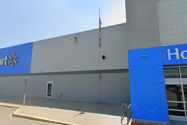 Walmart Supercenter - 110 River Oaks Dr (Boost Mobile)