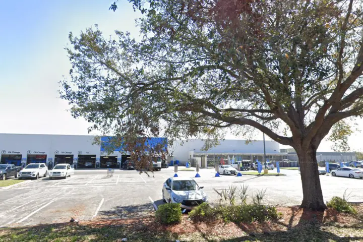 Walmart Supercenter - 11110 Causeway Blvd (Boost Mobile)