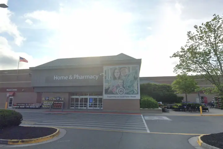 Walmart Supercenter - 11400 W Broad St (Boost Mobile)