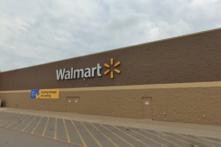 Walmart Supercenter - 1244 E Green Bay St (Boost Mobile)